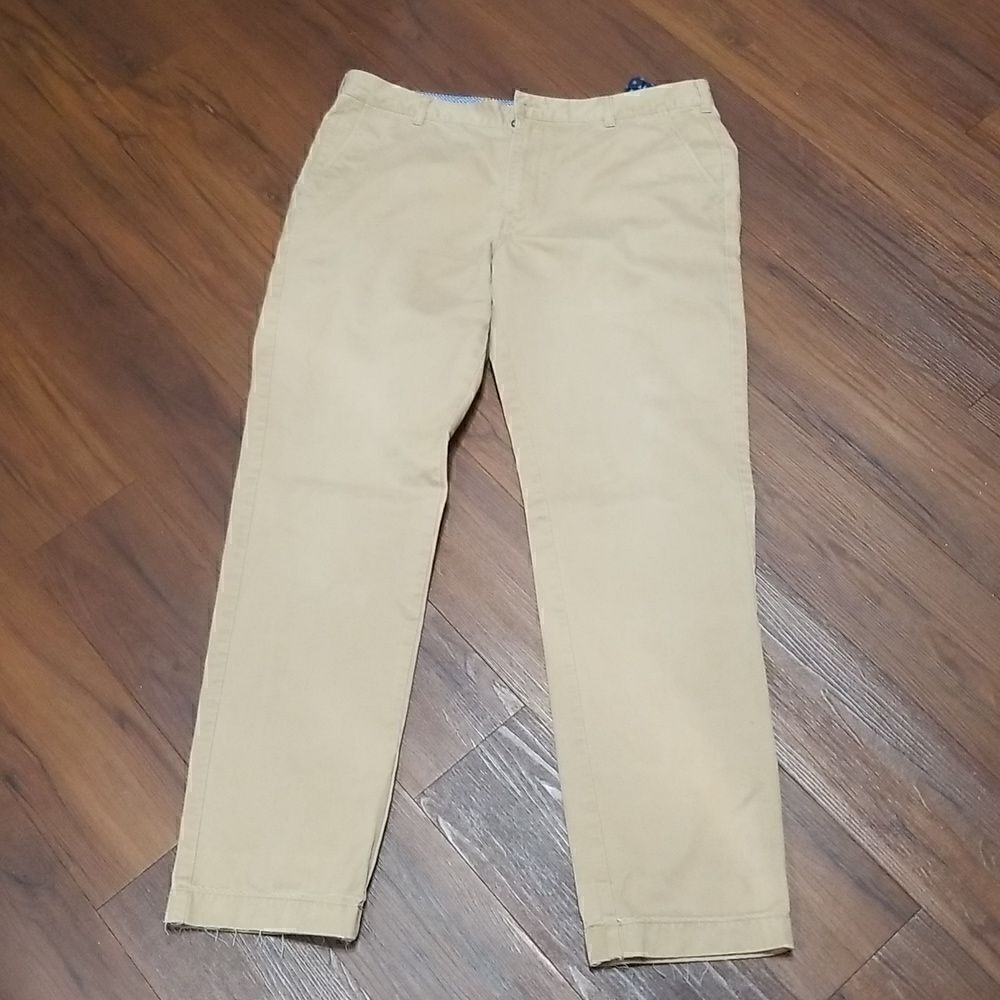Brooks Brothers Clark Khaki Flat Front Trousers Reg fit men's size 38 W / 34 L